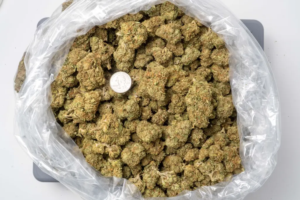 Royal OG CBD 12-18-25 BAG.webp